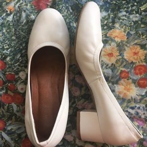 Jeffrey Campbell Bitsie Pump